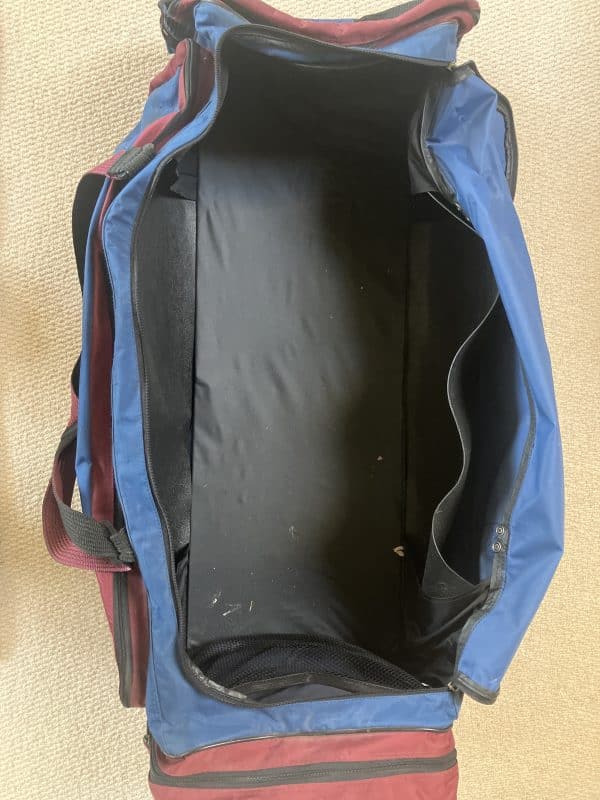 Slazenger Cricket Bag - Image 3