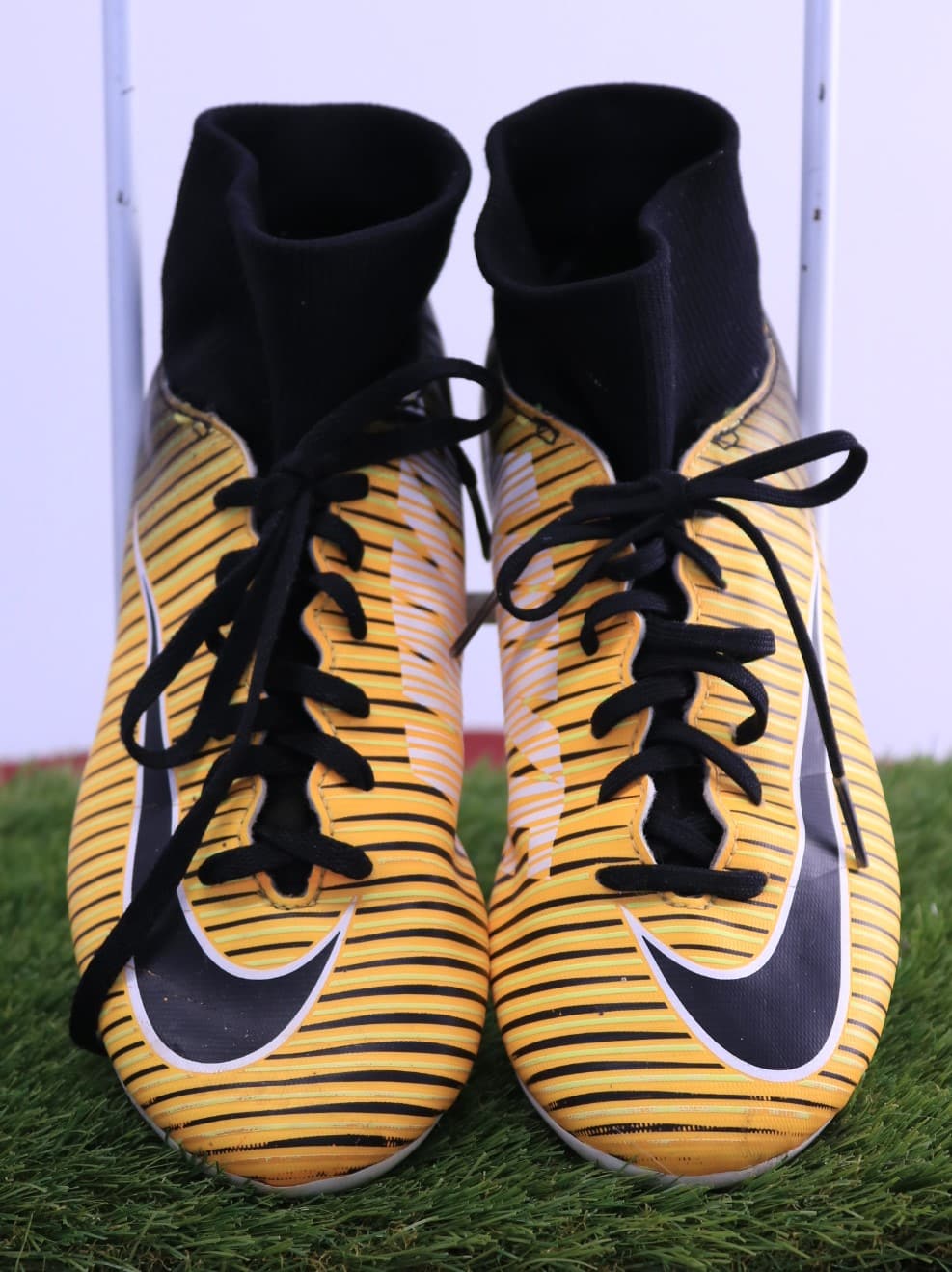 Youth’s Nike High Top Mercurial Football Boots