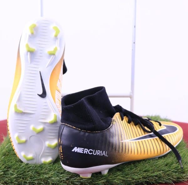 Youth's Nike High Top Mercurial Football Boots - Image 2
