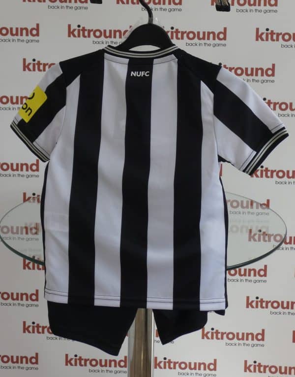 Kids Newcastle United Home Kit - Image 4