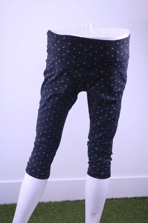 Women's Nike Cropped Leggings - Image 2