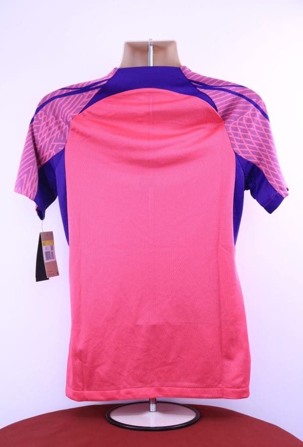 Men's Nike Slim Fit T-Shirt/Football Top - Image 2