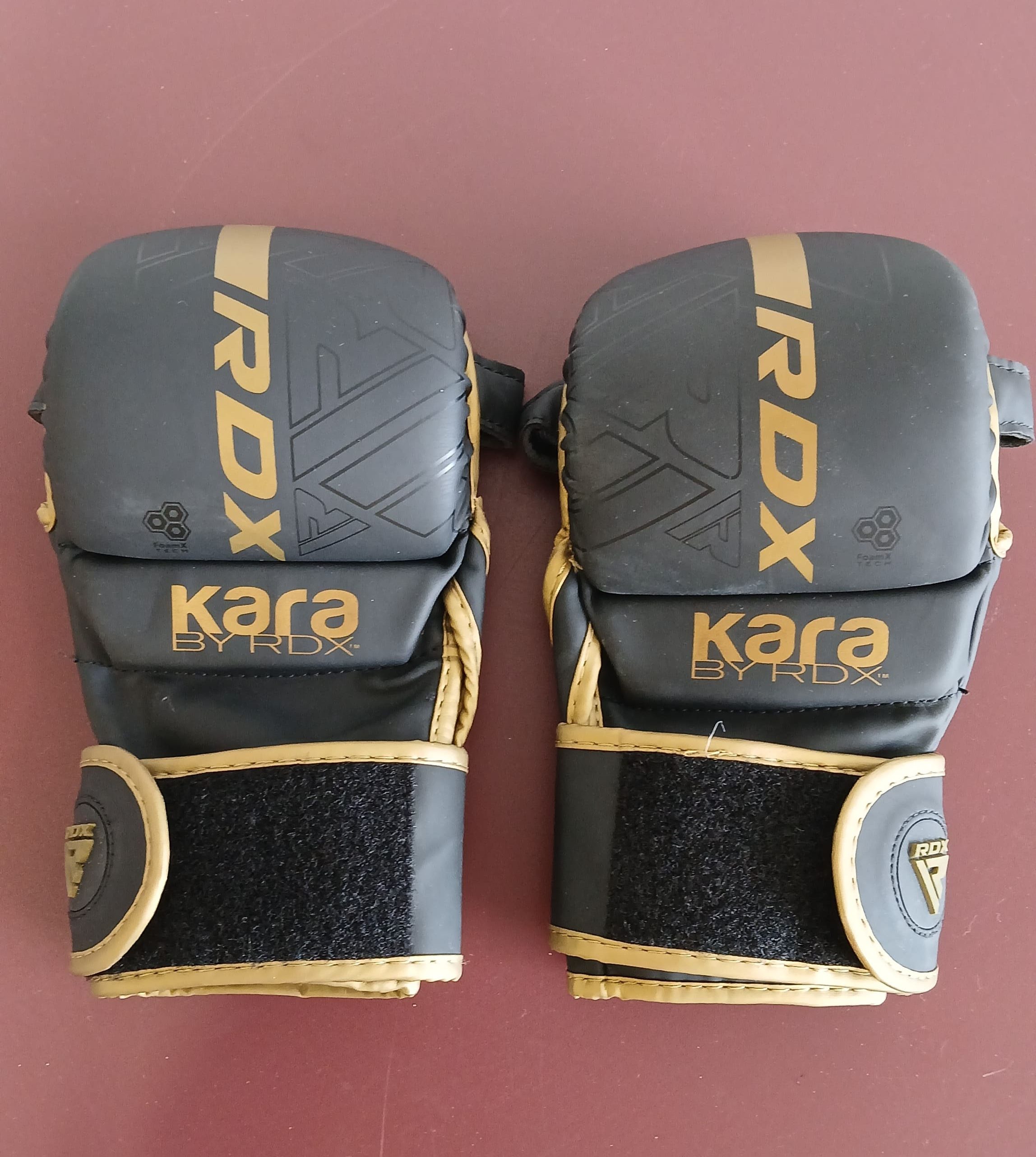 RDX Kara Boxing Gloves – Size S/M