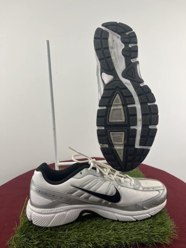 Nike Running Trainers - Image 2