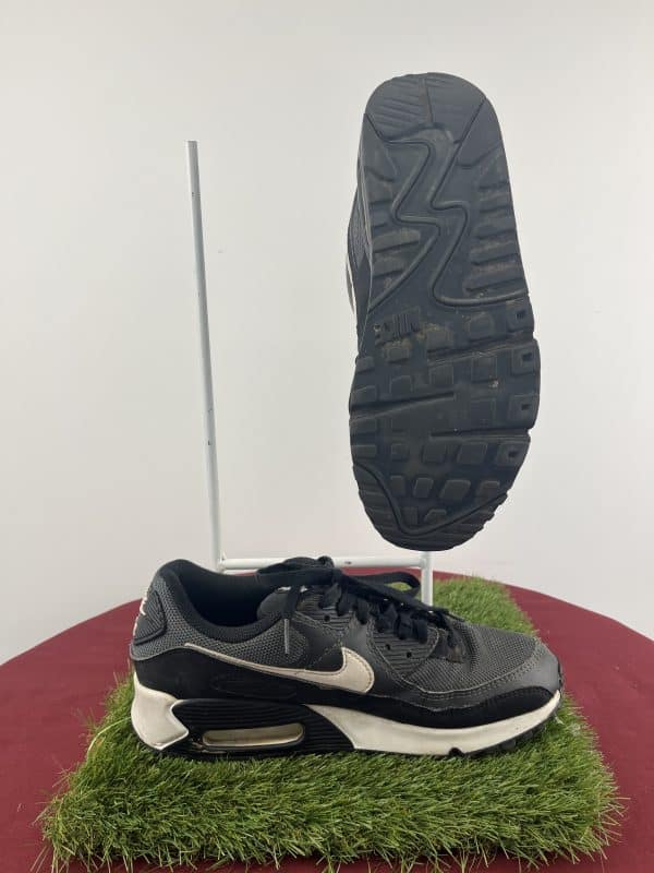 Nike Air Max Trainers - Image 2