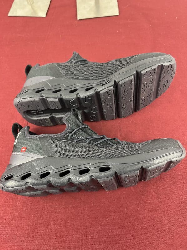 Kid's On Running Black Trainers - Image 3