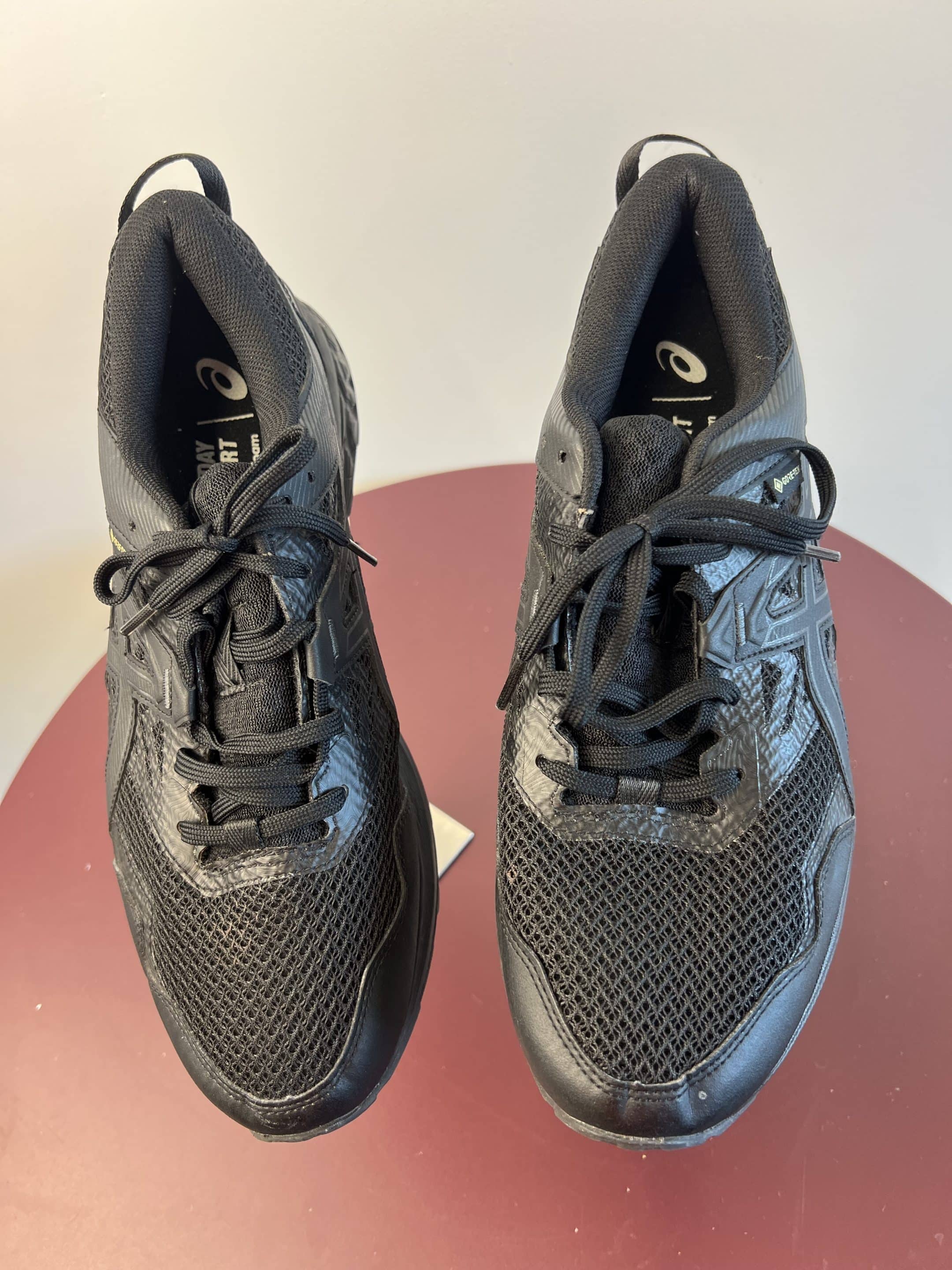 Asics Black Running Trainers