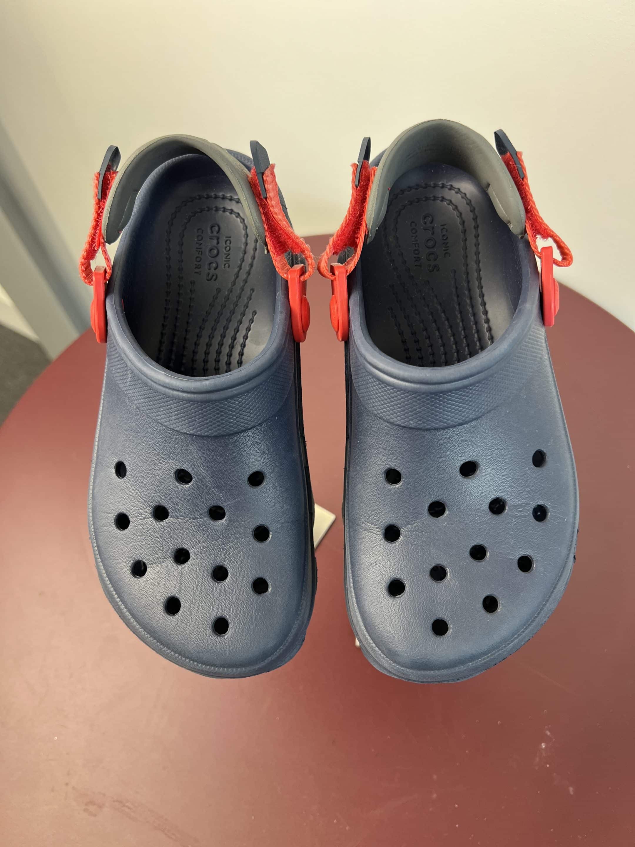 Kid’s Crocs Classic Clogs – Blue with Red Strap