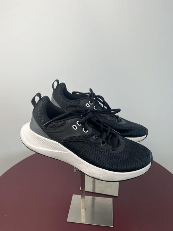 Women’s Under Armour Running Trainers - Image 2