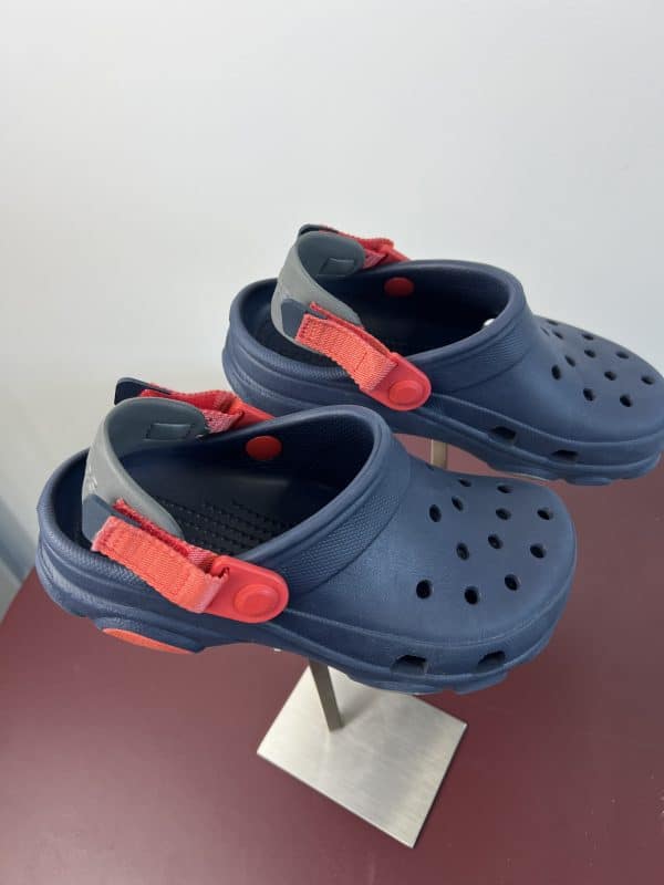 Kid's Crocs Classic Clogs - Blue with Red Strap - Image 2