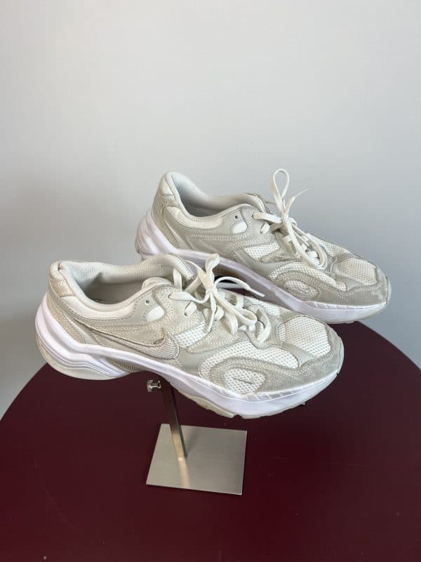 Women’s Nike Running Trainers - Image 2