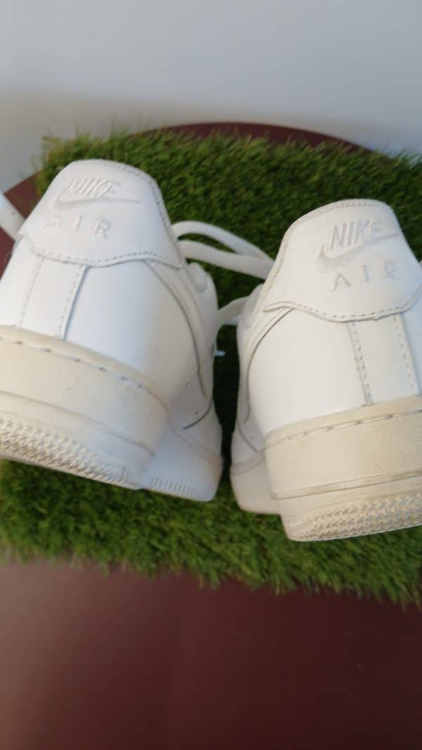 Nike White Trainers - Image 3