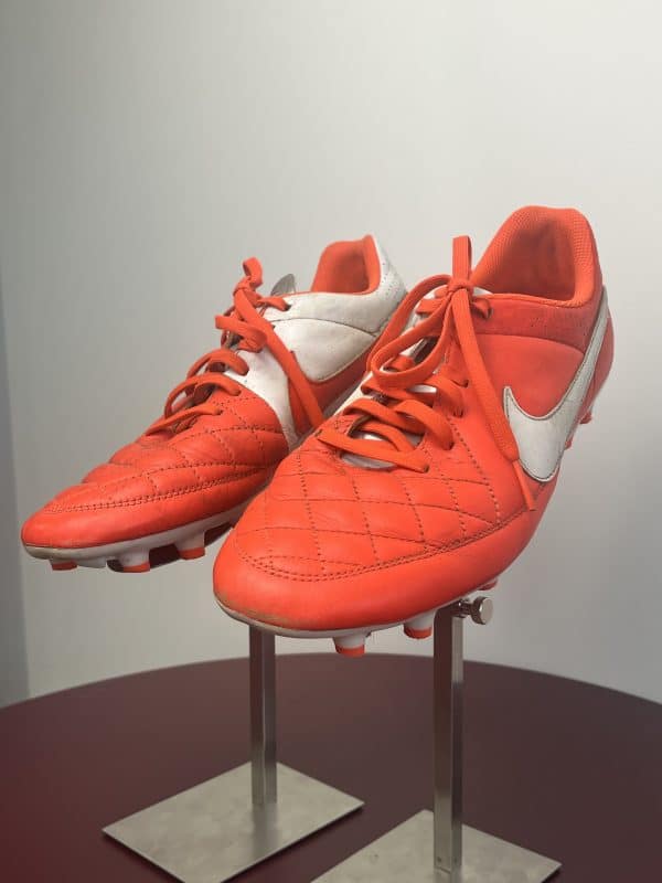 Nike Tiempo football boots - Image 3
