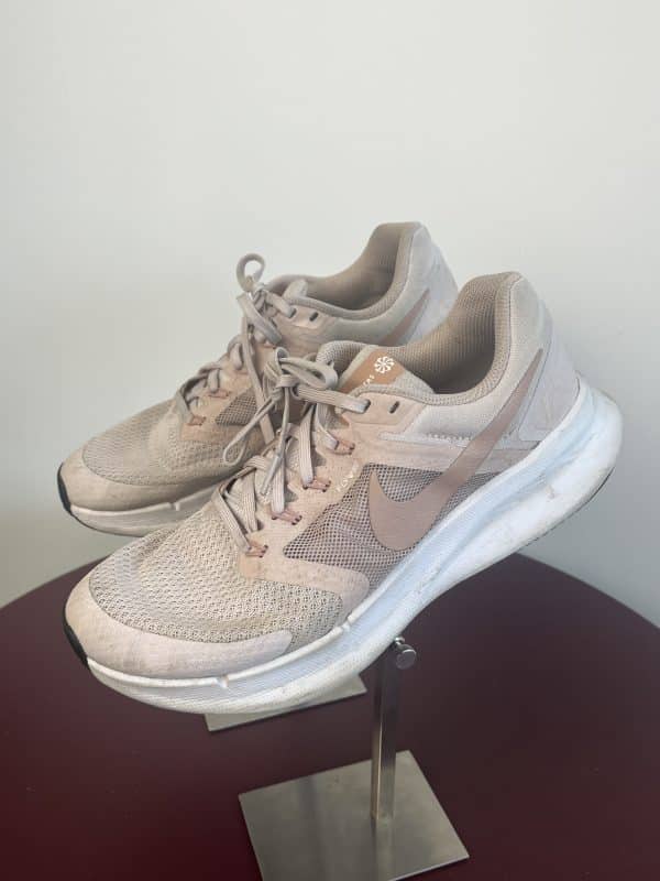 Pink Nike Athletic Trainers - Image 3
