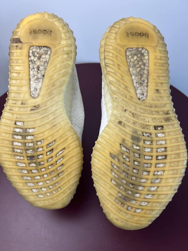 adidas Yeezy Boost 350 V2 Cream White Trainers - Image 4