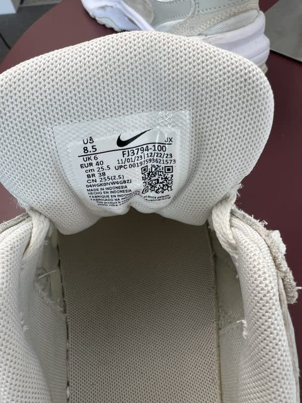 Women’s Nike Running Trainers - Image 4